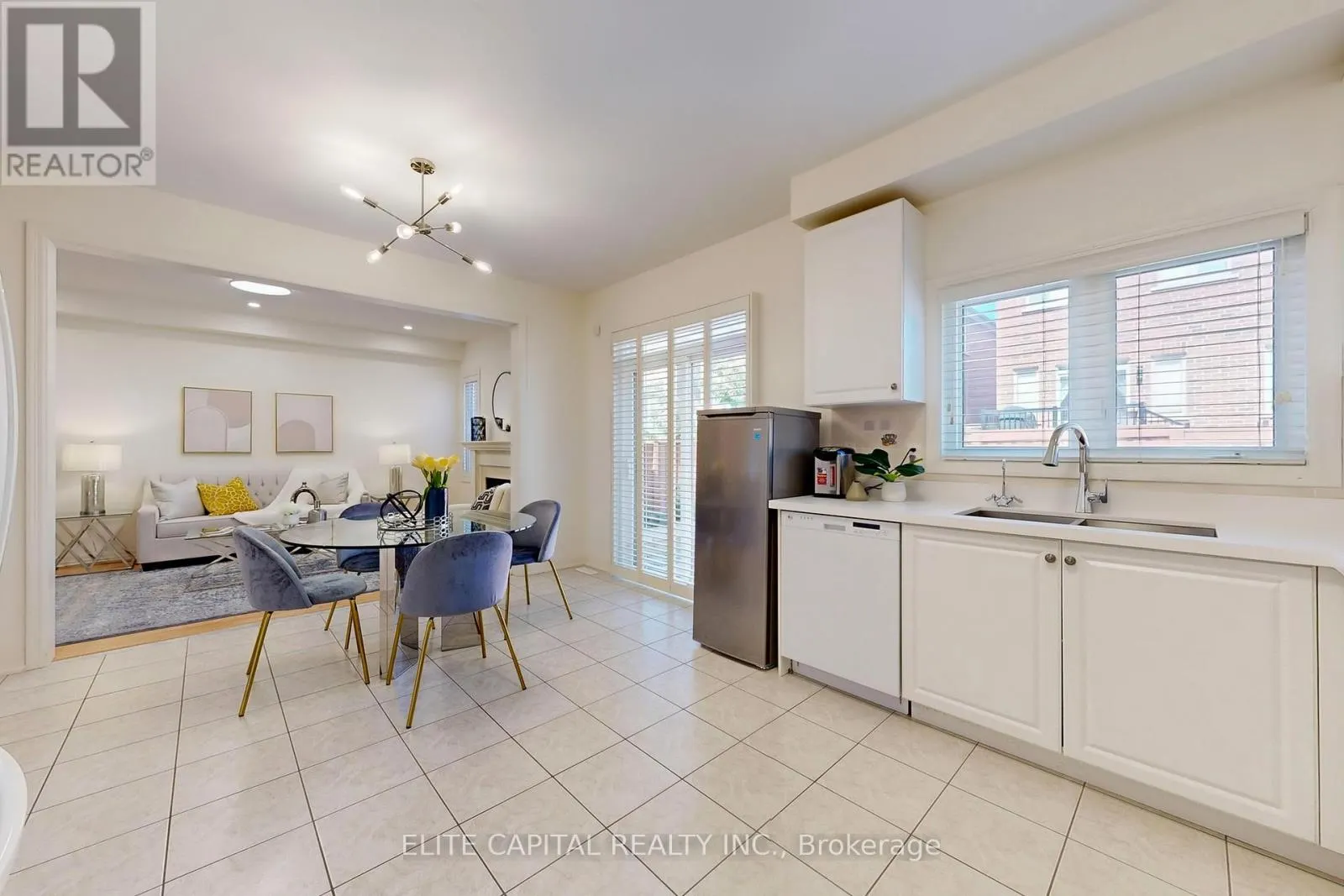 10 KEN WAGG CRESCENT