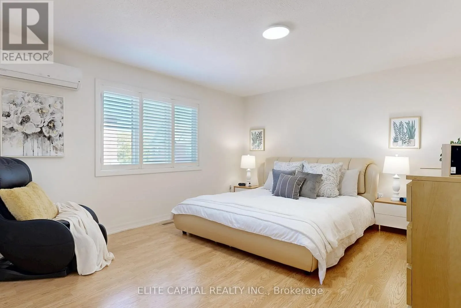 10 KEN WAGG CRESCENT