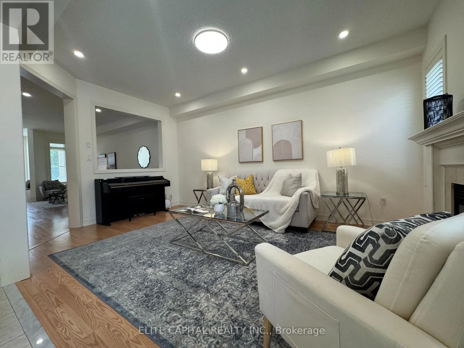 10 KEN WAGG CRESCENT