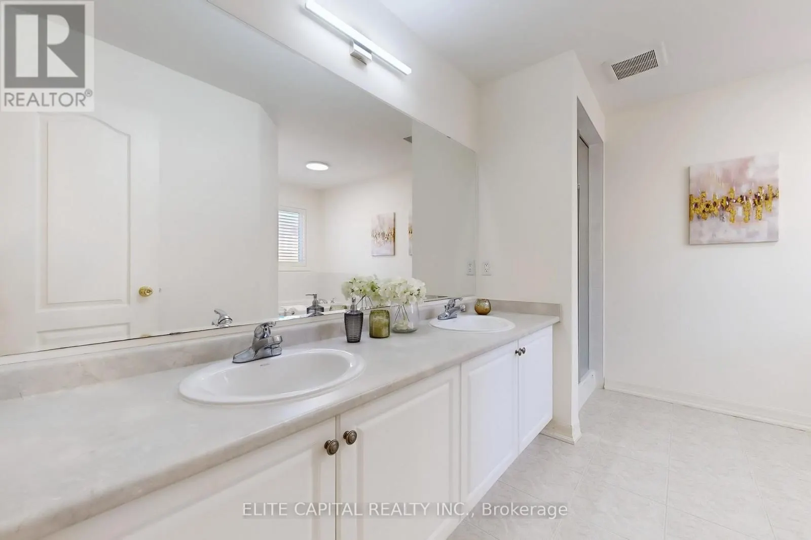 10 KEN WAGG CRESCENT