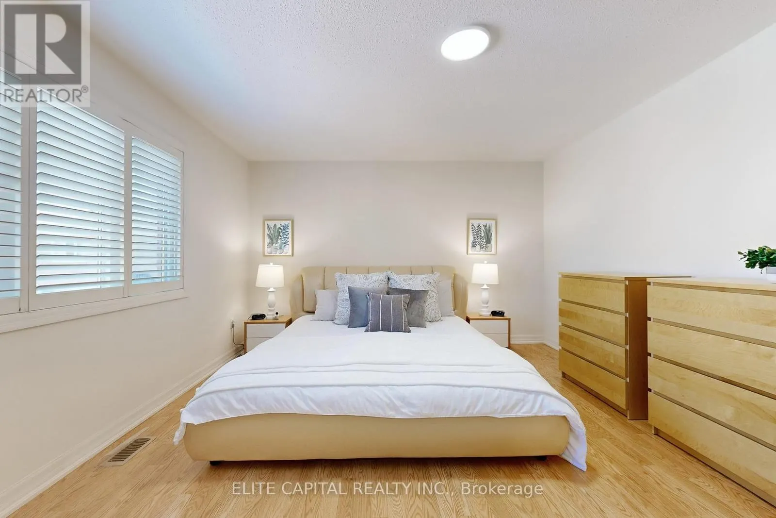 10 KEN WAGG CRESCENT