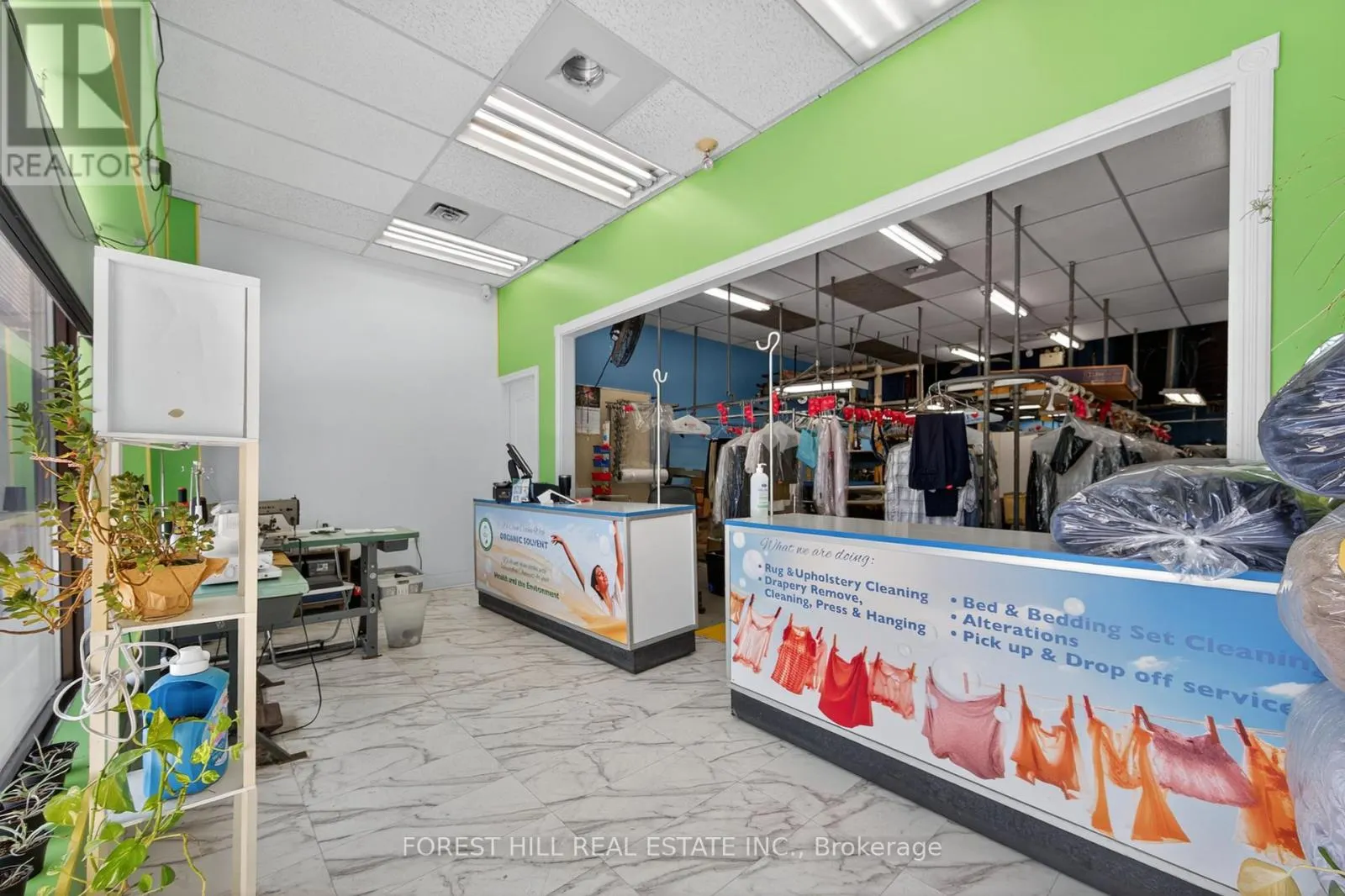 8 - 9625 YONGE STREET N