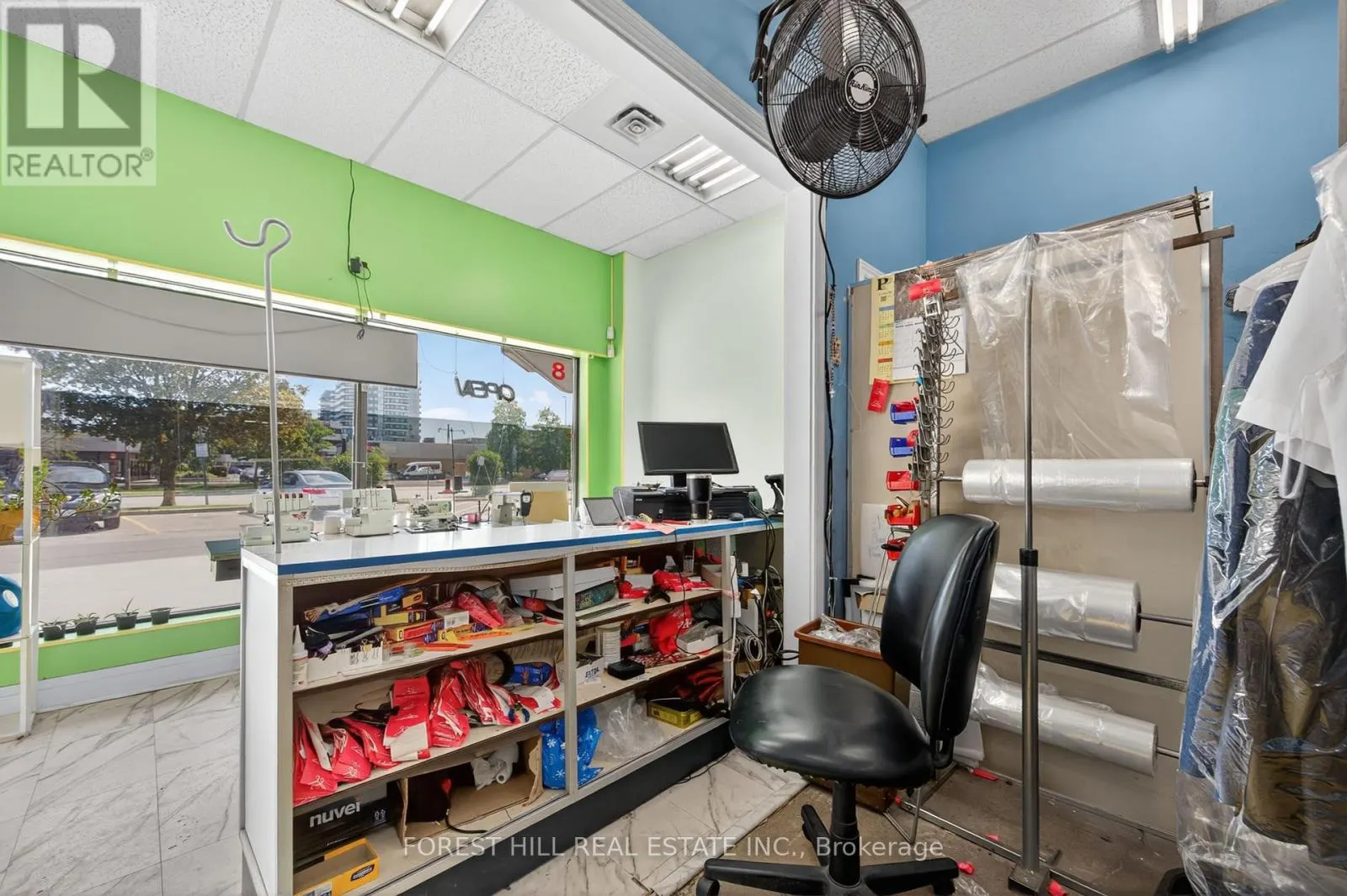 8 - 9625 YONGE STREET N