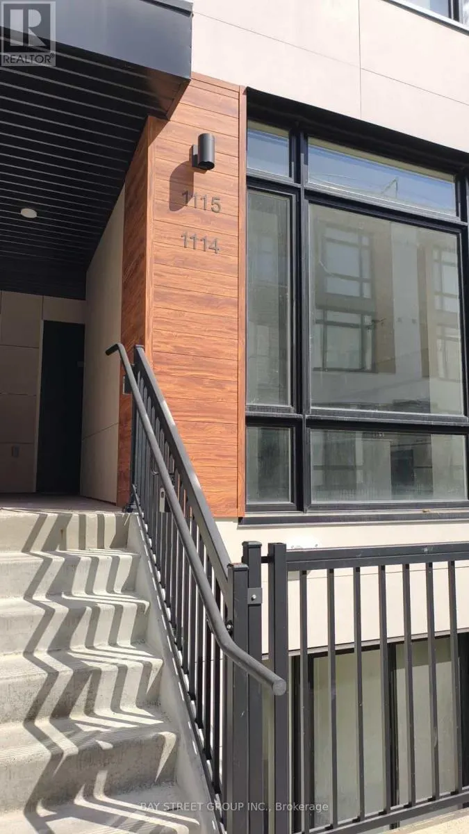 1114 - 12 DAVID EYER ROAD