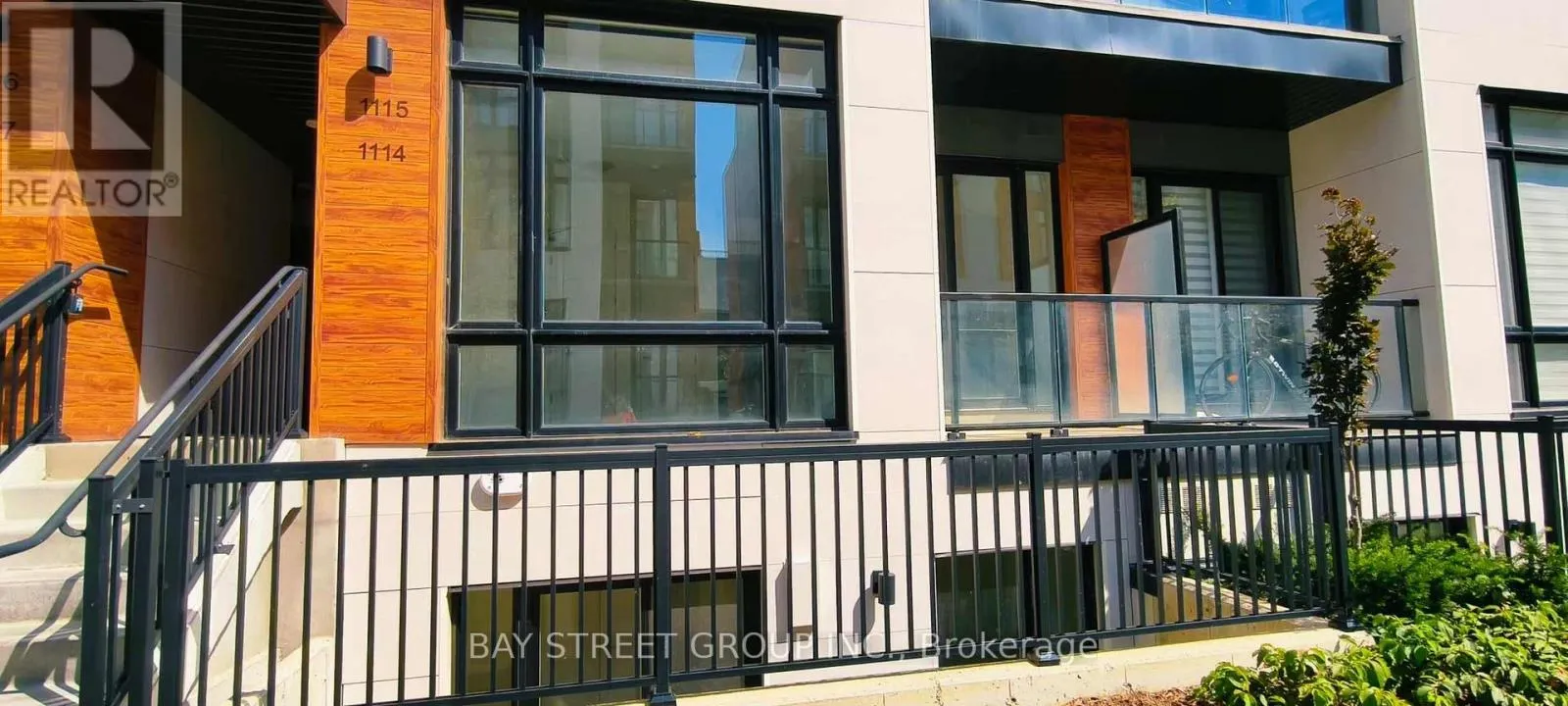 1114 - 12 DAVID EYER ROAD