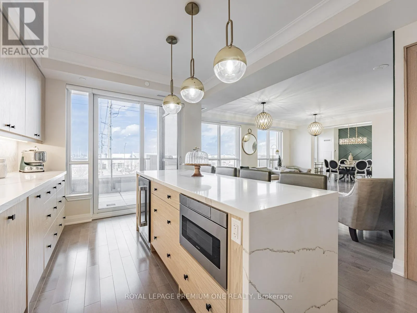 310 - 9085 JANE STREET