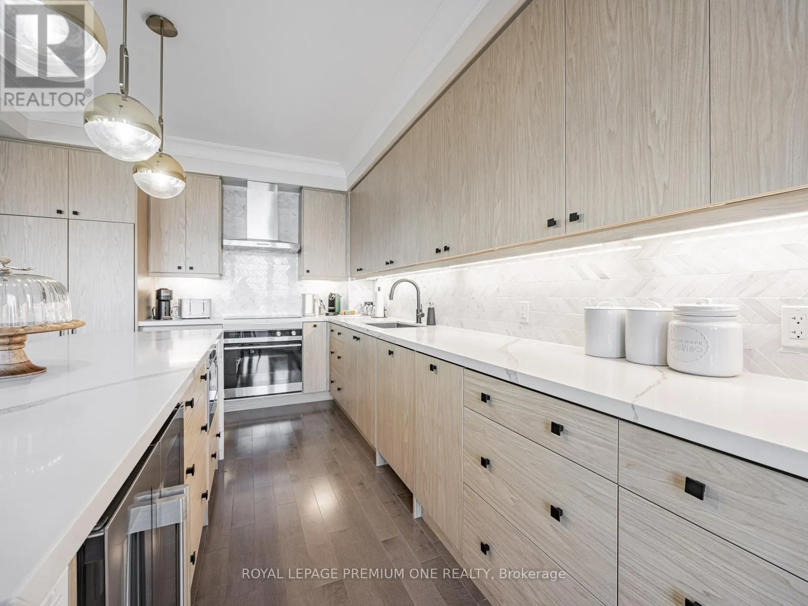 310 - 9085 JANE STREET