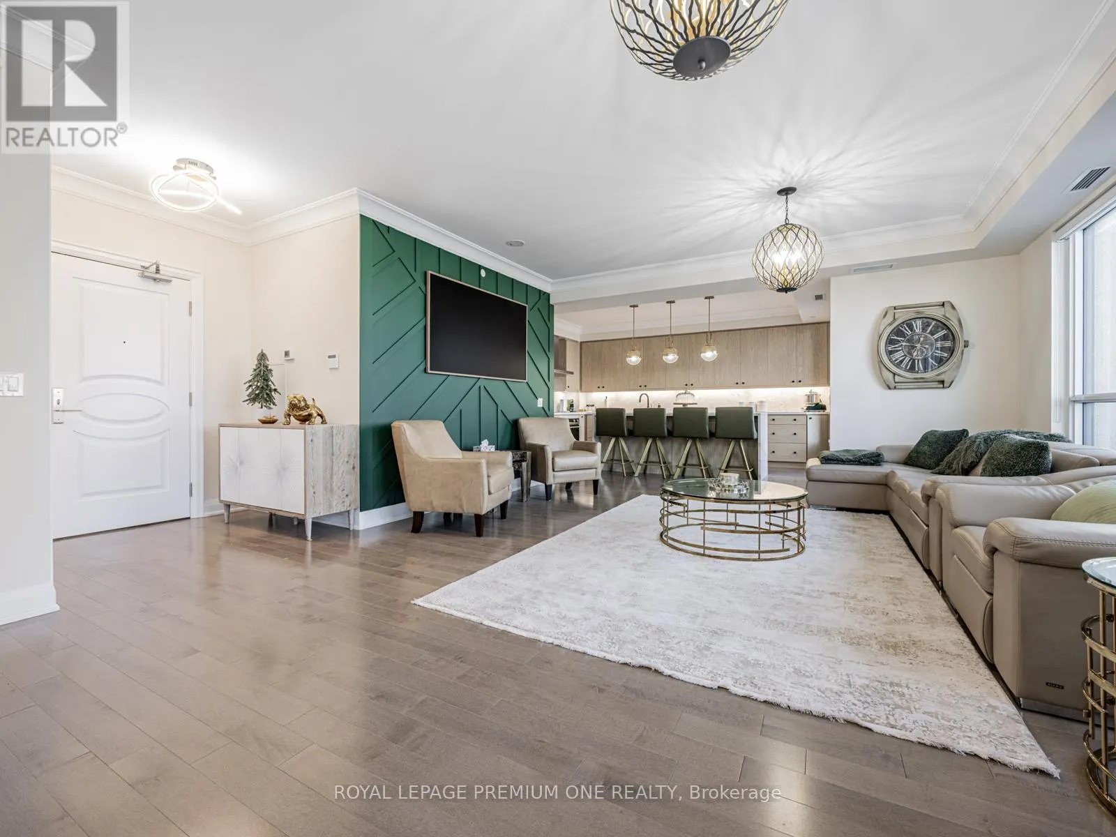 310 - 9085 JANE STREET