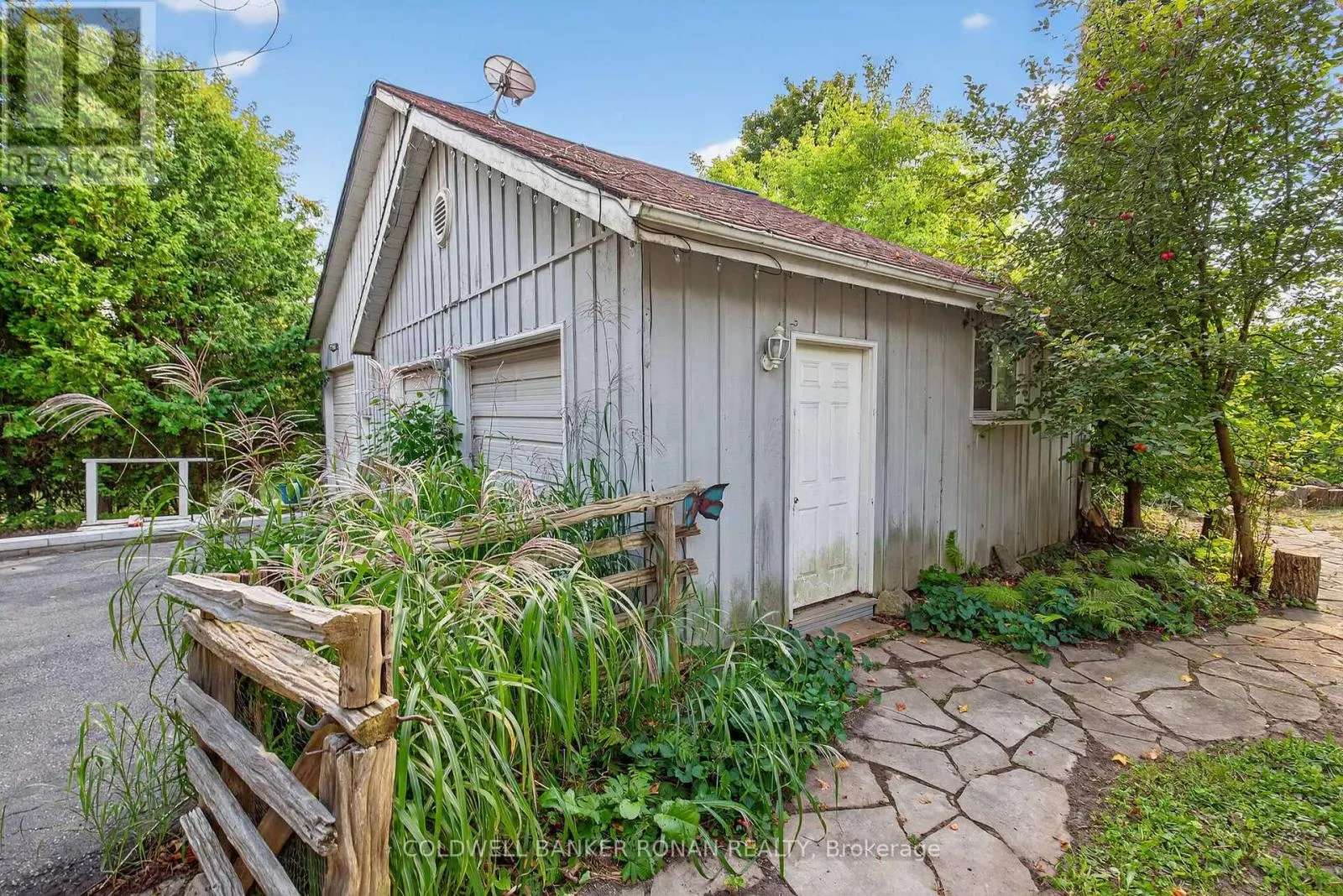 1516 17TH SIDE ROAD