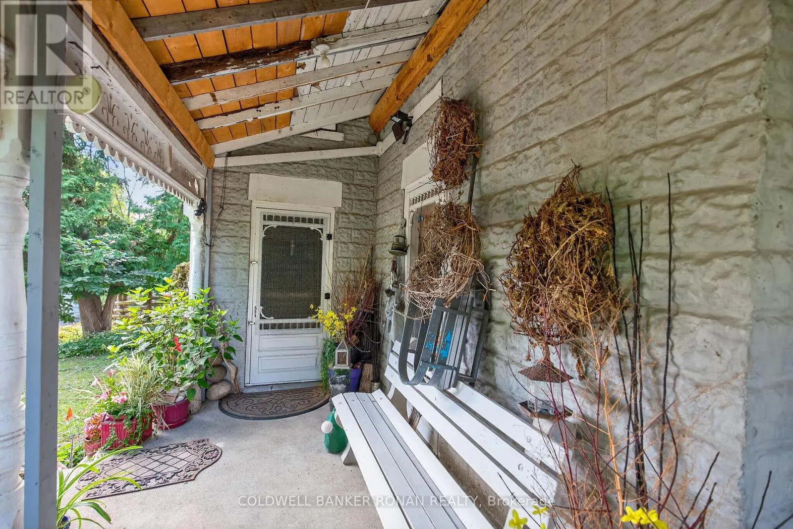 1516 17TH SIDE ROAD