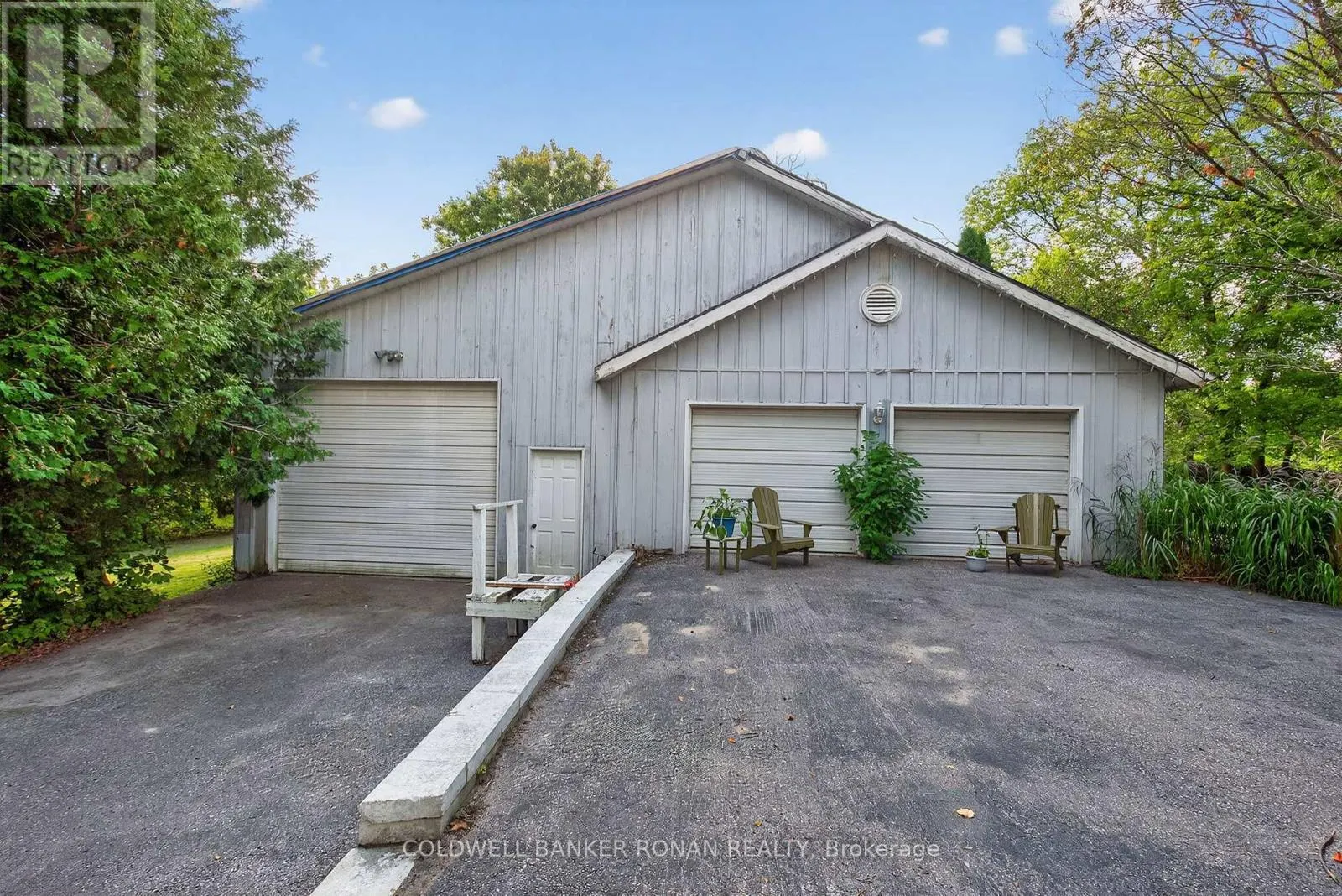 1516 17TH SIDE ROAD