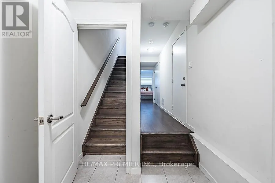 77 SYDNEY CIRCLE
