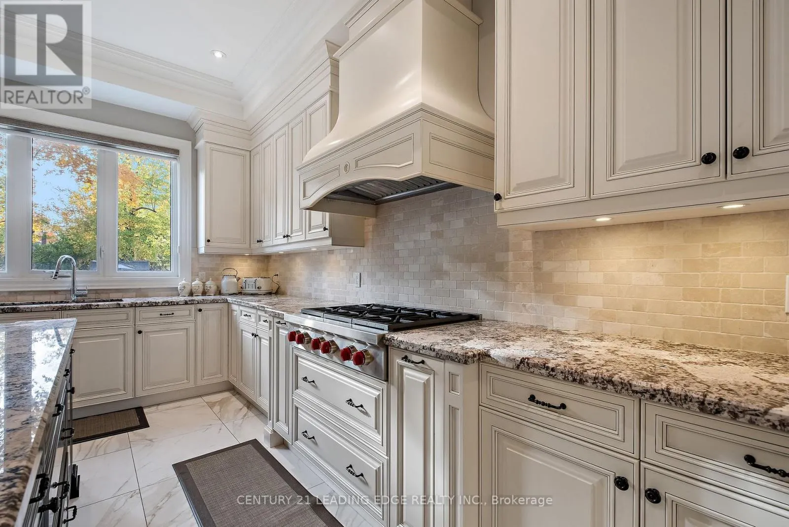12 JONQUIL CRESCENT