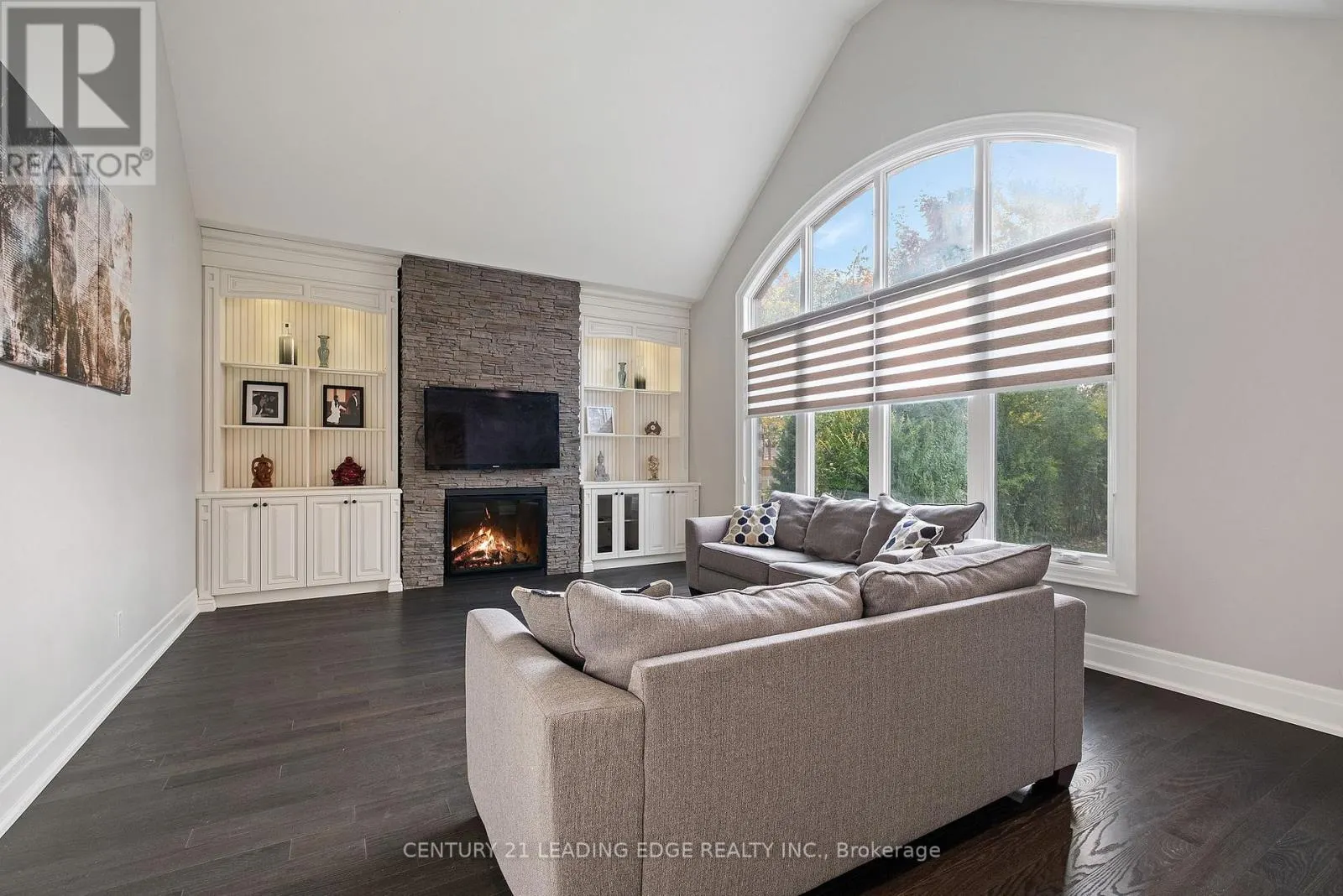 12 JONQUIL CRESCENT