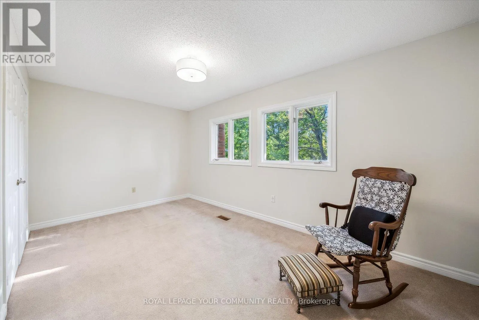 136 MARKWOOD LANE