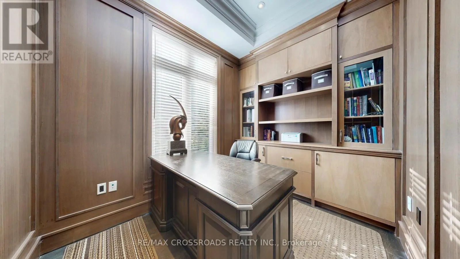 635 ELGIN MILLS ROAD W
