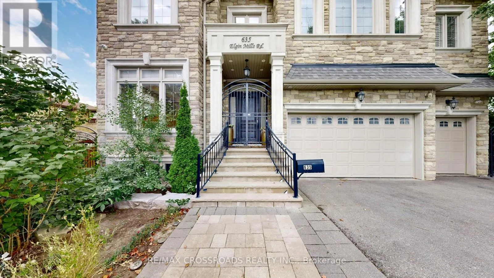 635 ELGIN MILLS ROAD W