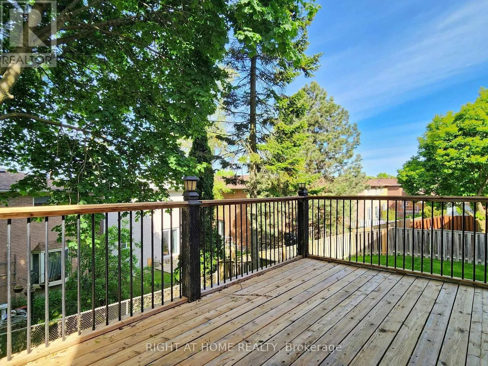 58 MERCER CRESCENT