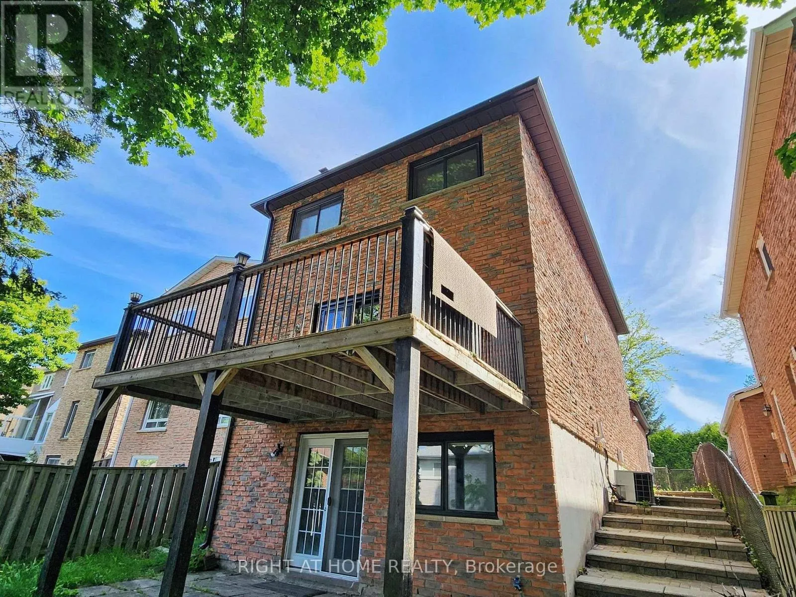 58 MERCER CRESCENT