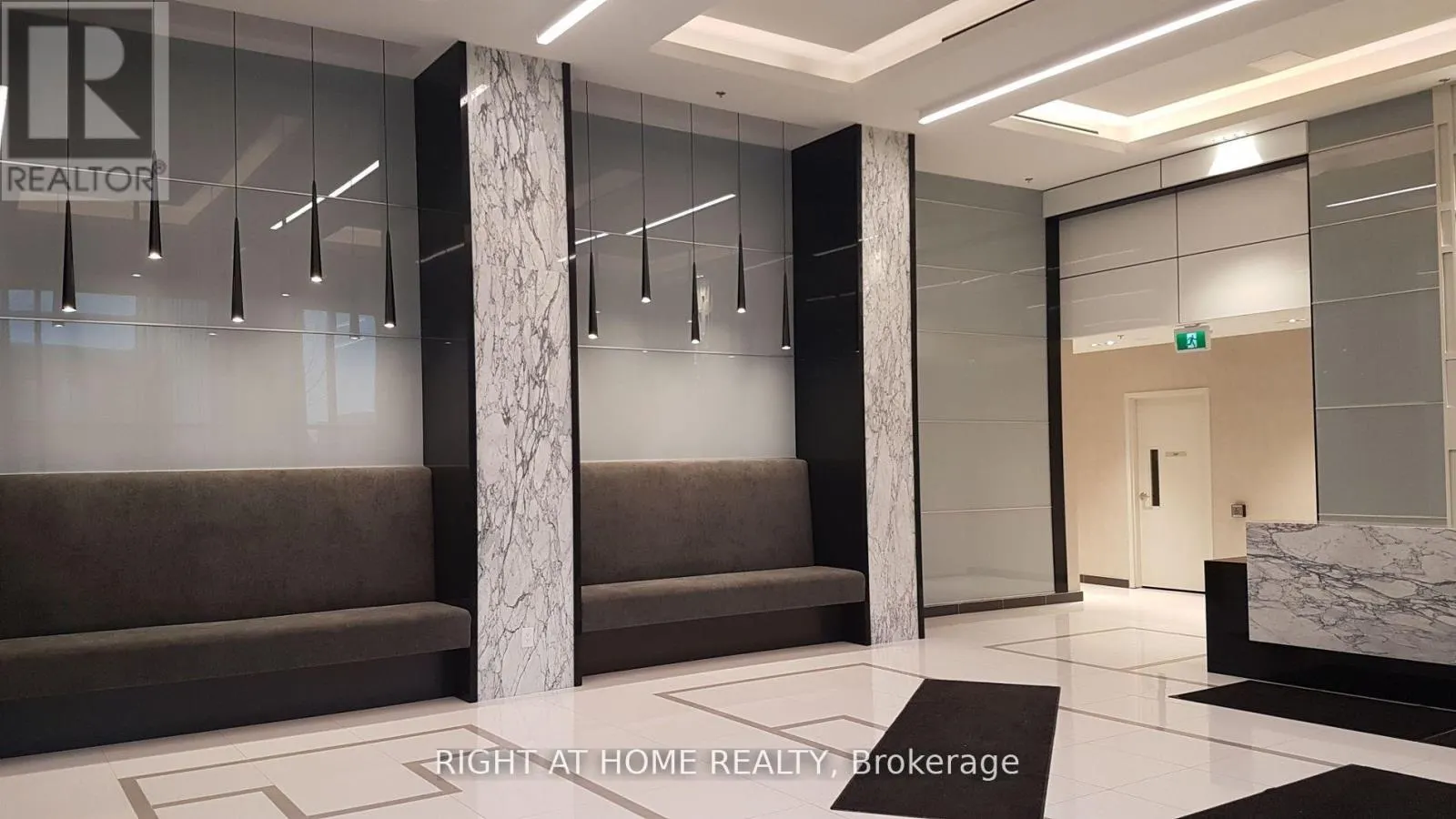 1003 - 99 EAGLE ROCK WAY