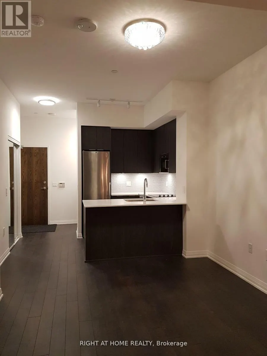 1003 - 99 EAGLE ROCK WAY