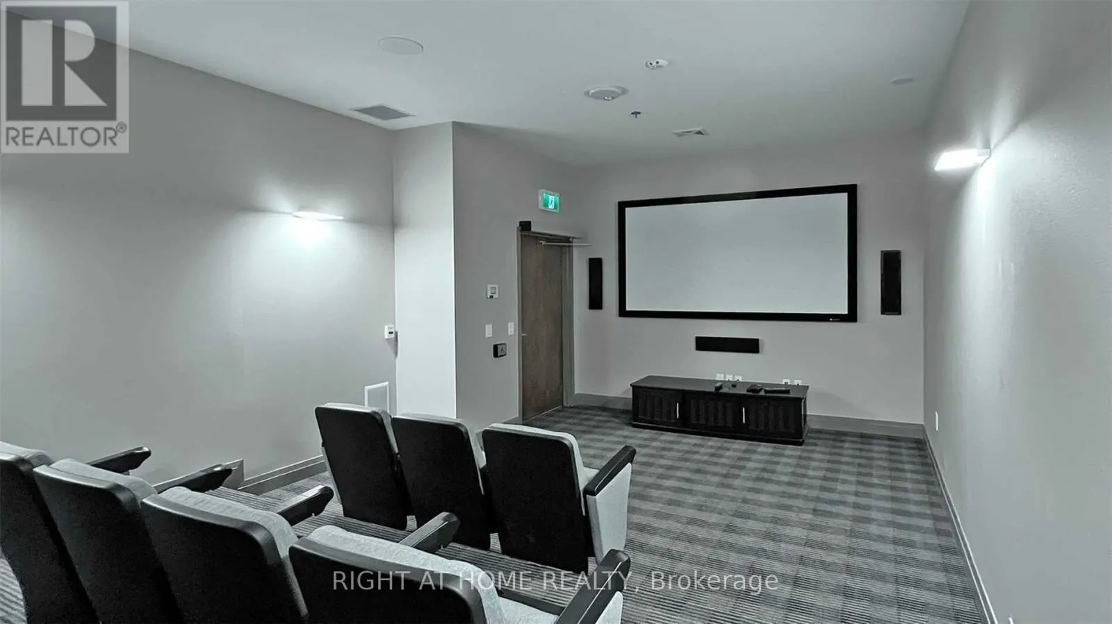 1003 - 99 EAGLE ROCK WAY