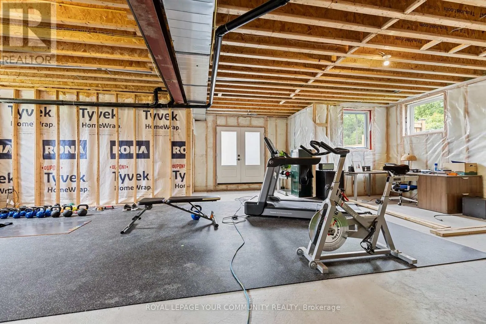 6077 HILLSDALE DRIVE