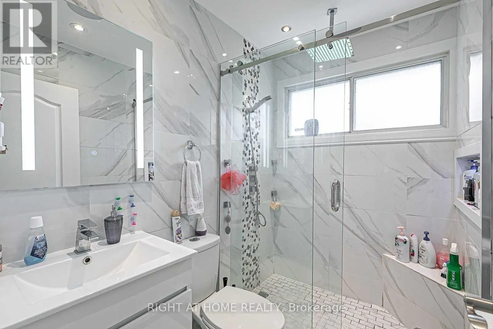 MAIN FLOOR - 139 FELIX ROAD