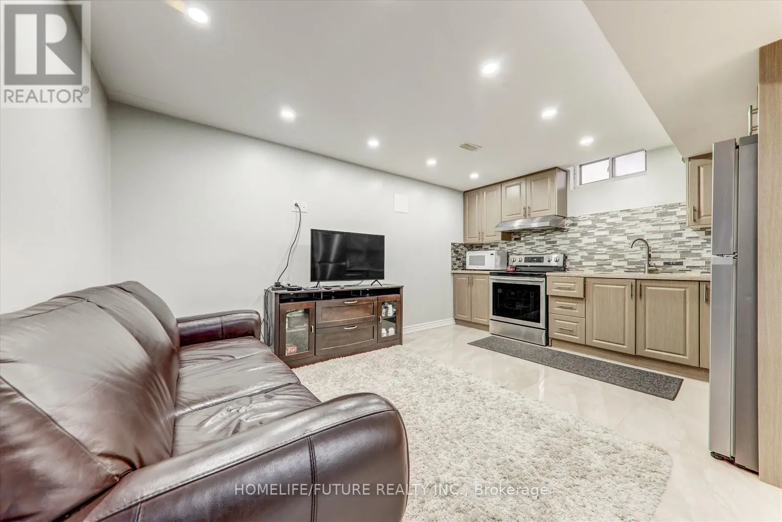100 JAMES MCCULLOUGH ROAD