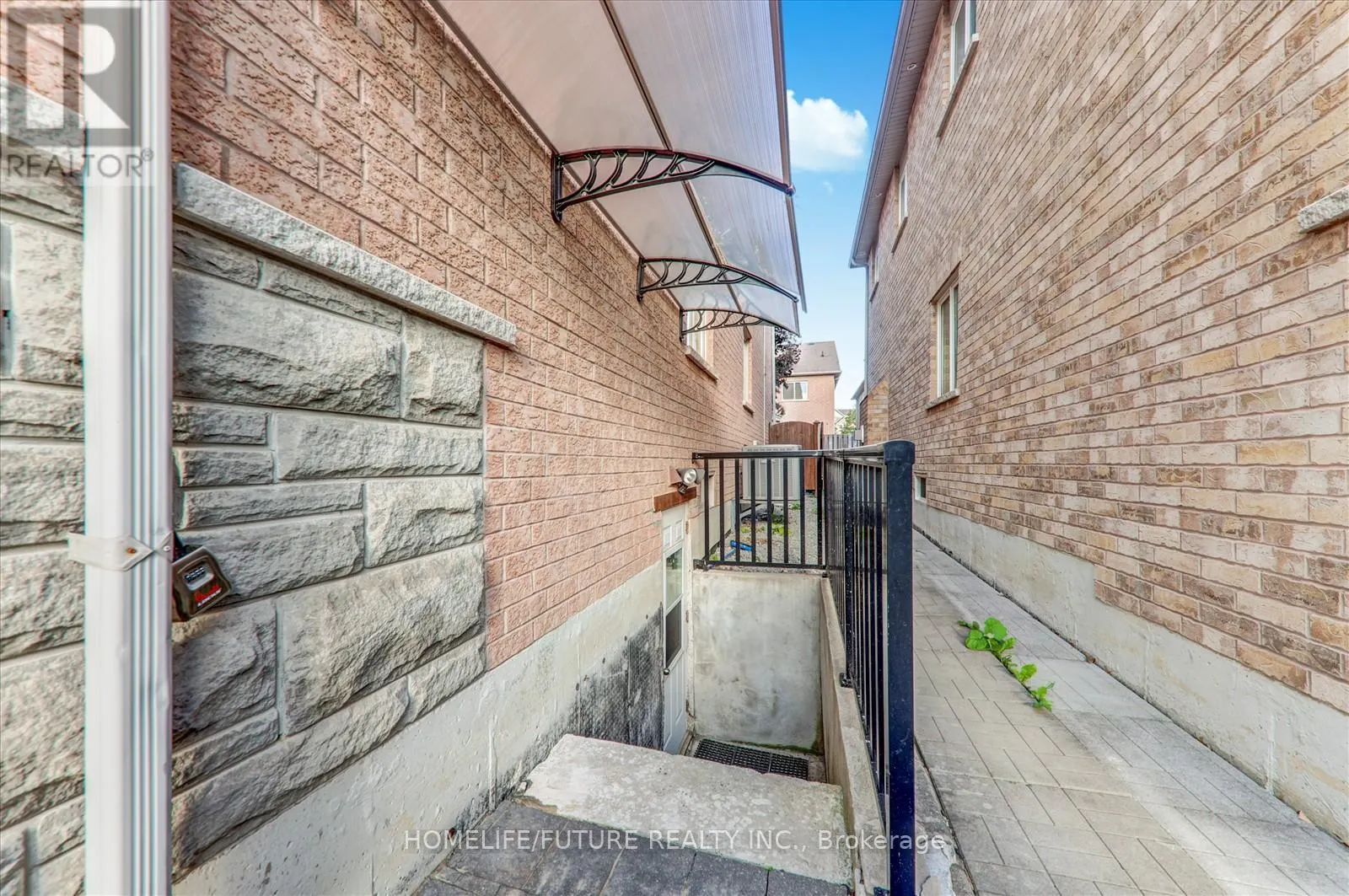 100 JAMES MCCULLOUGH ROAD