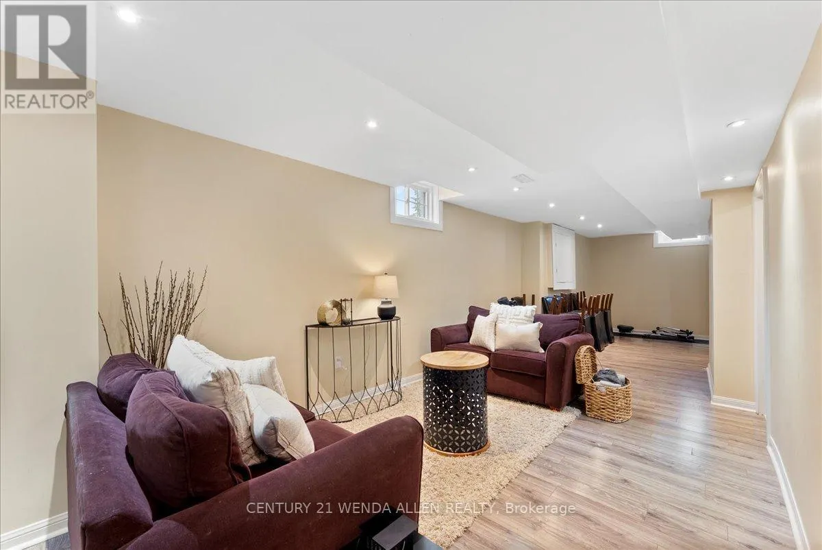 1 AYHART STREET