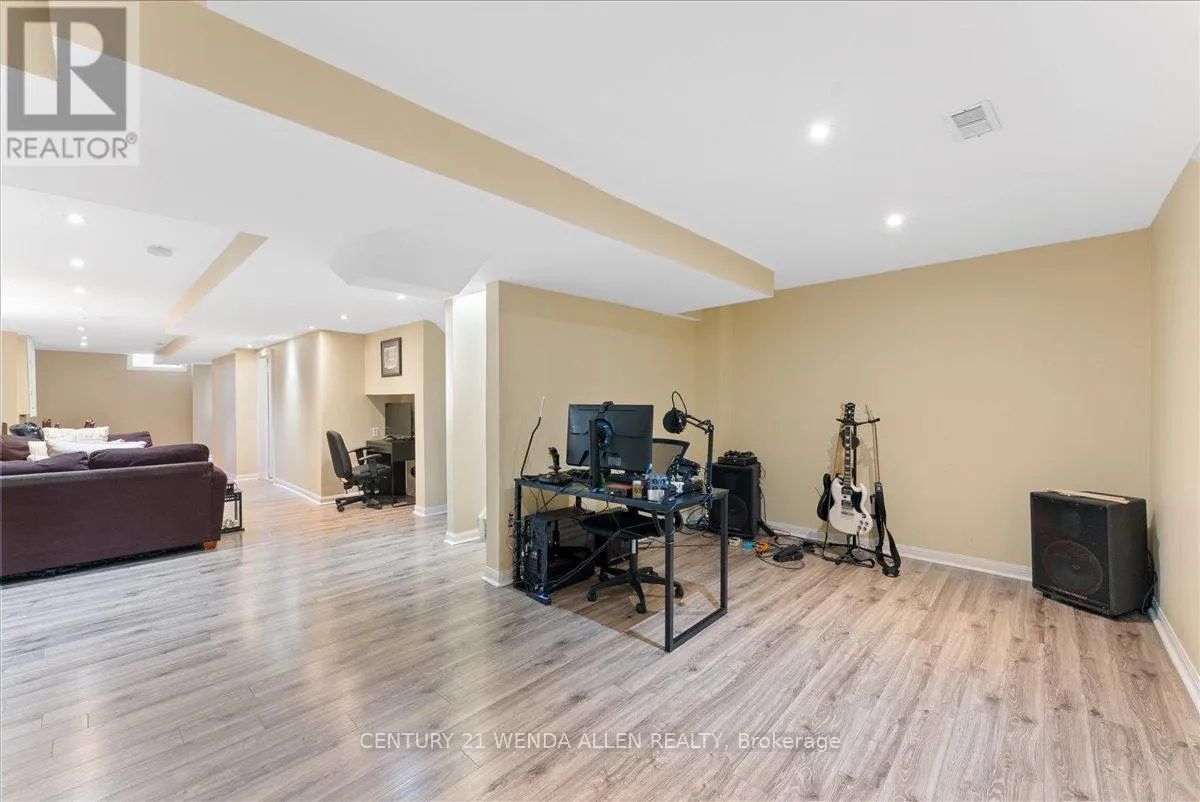 1 AYHART STREET