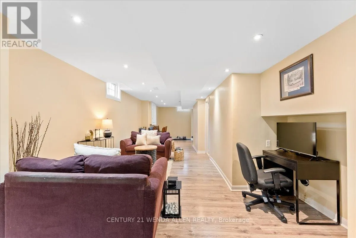 1 AYHART STREET