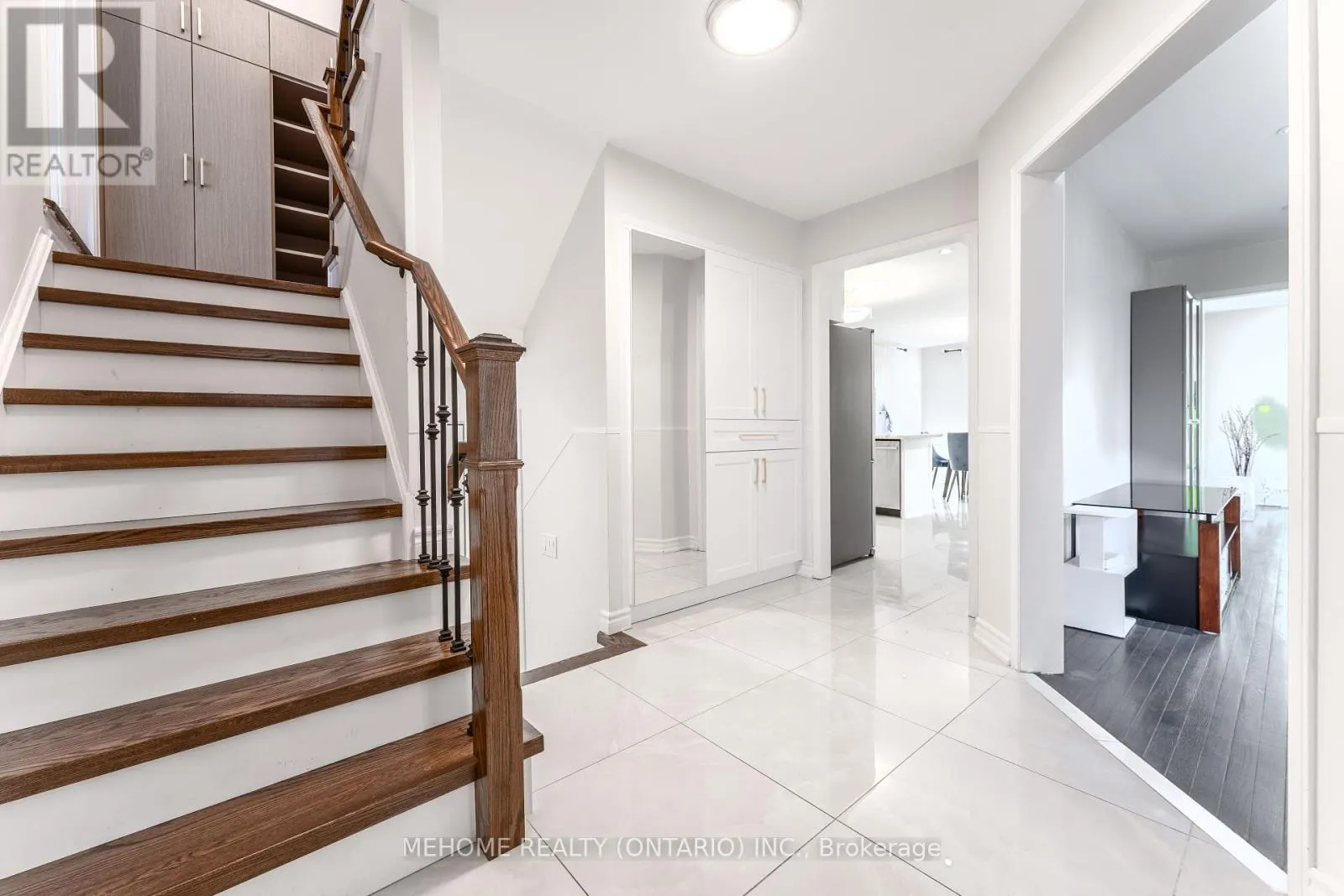38 DESERT VIEW CRESCENT
