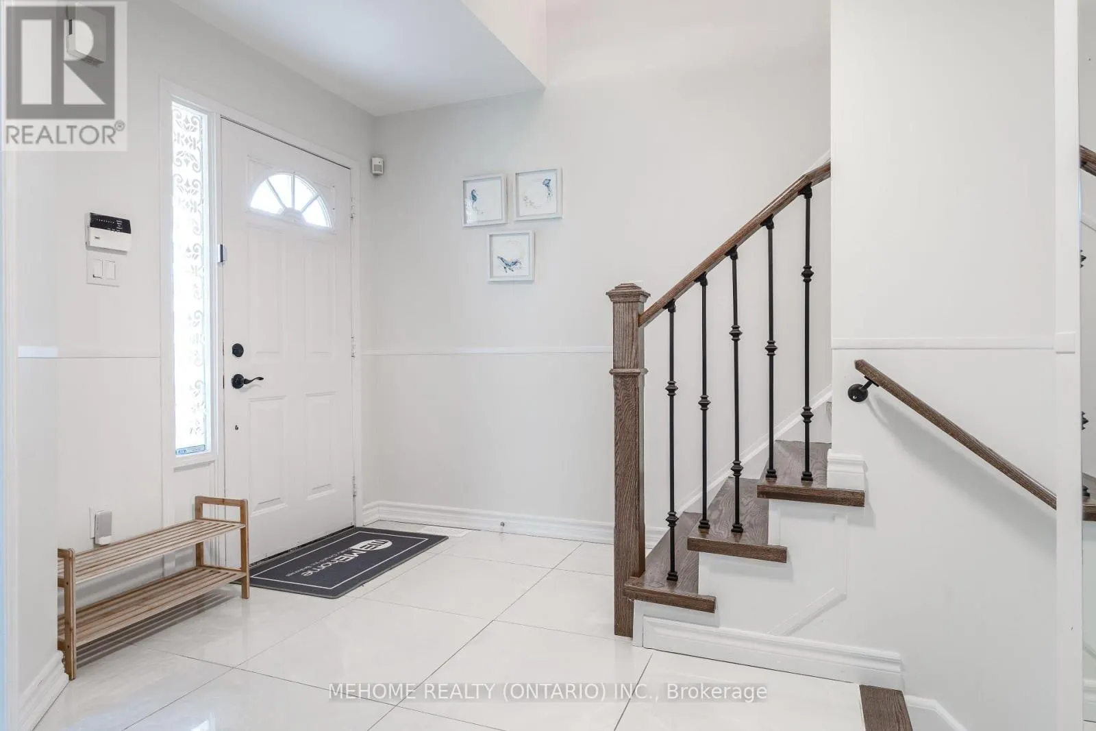 38 DESERT VIEW CRESCENT
