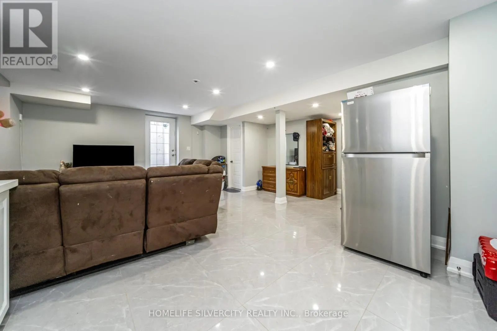 67 TEN PINES ROAD