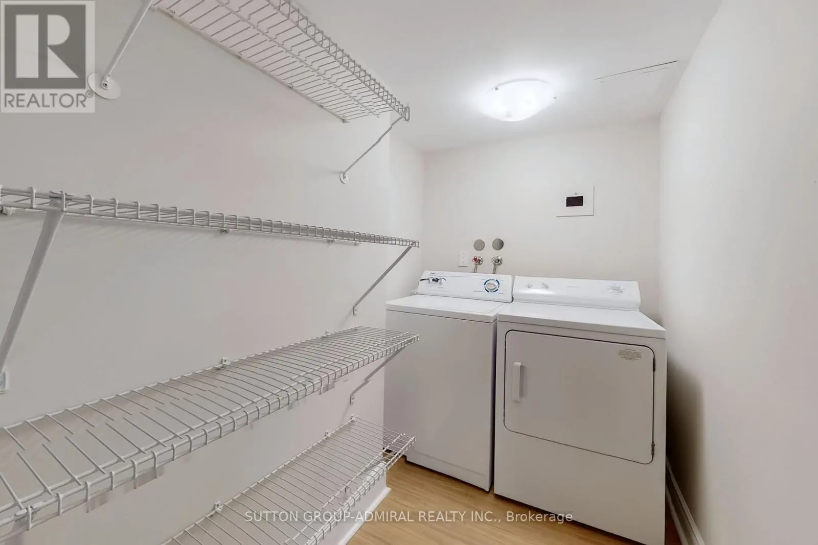 1107 - 7601 BATHURST STREET
