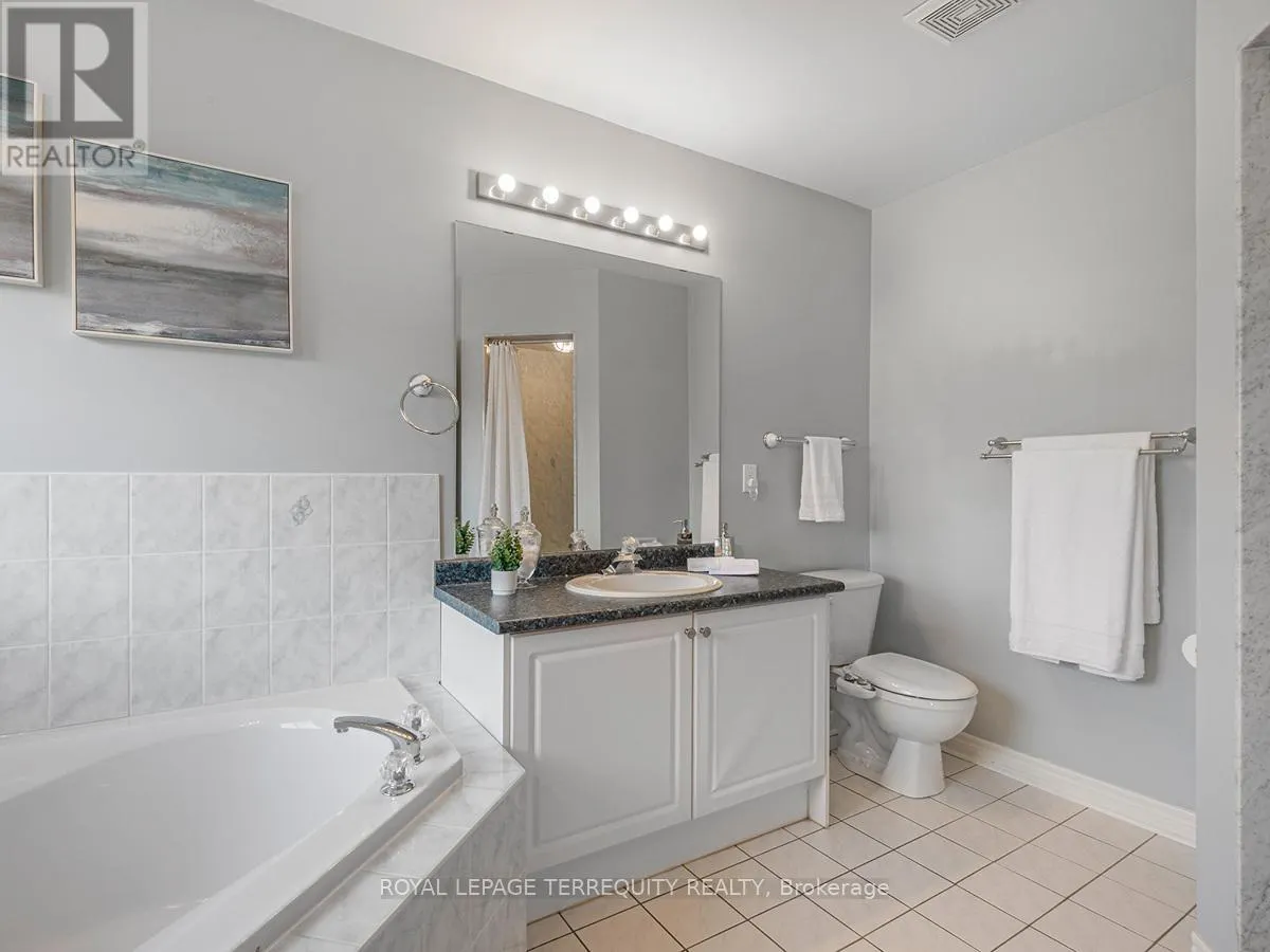 11 AVOCET DRIVE