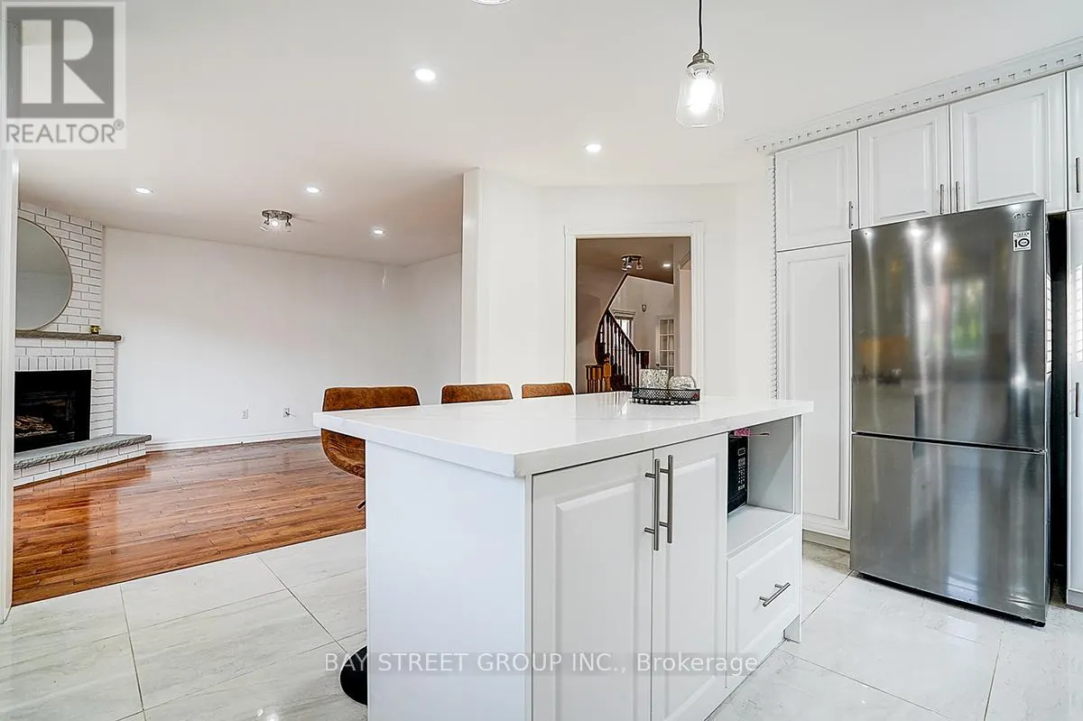 8 MUSTER COURT