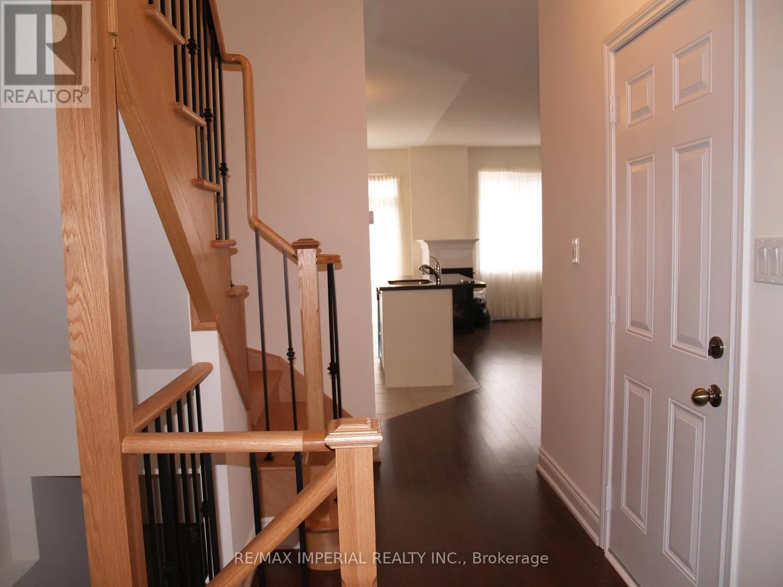 43 MAZARINE LANE