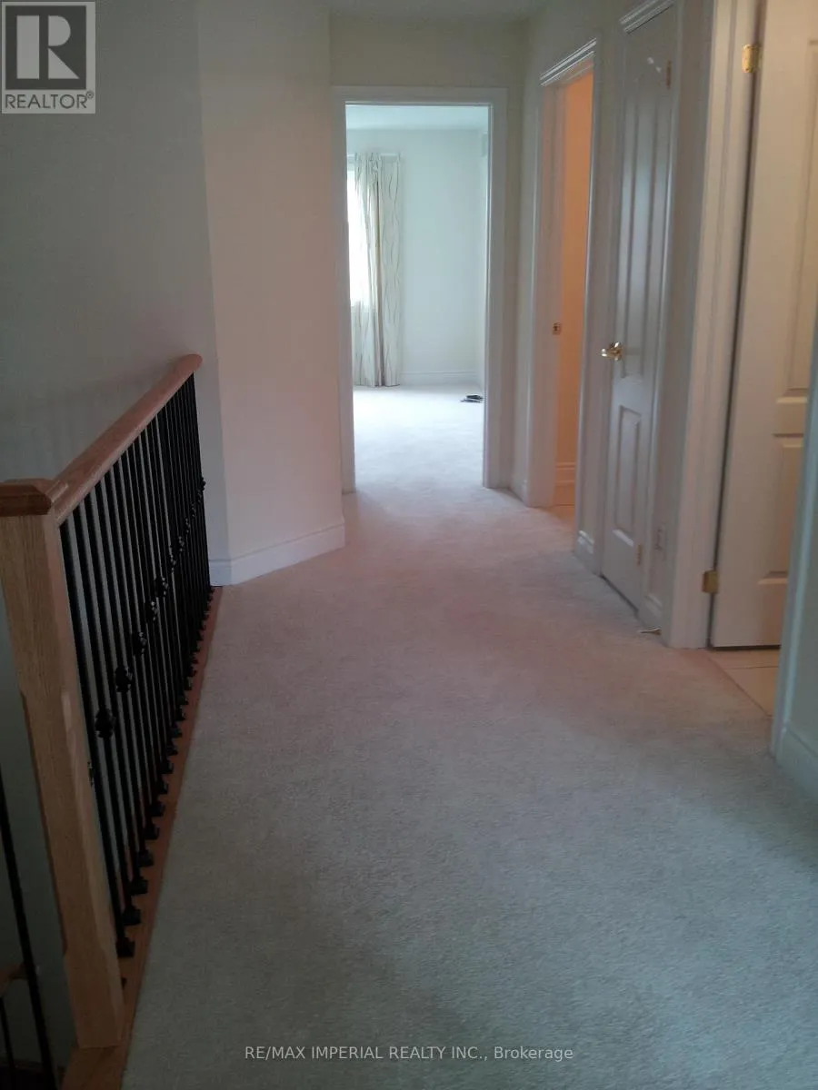 43 MAZARINE LANE