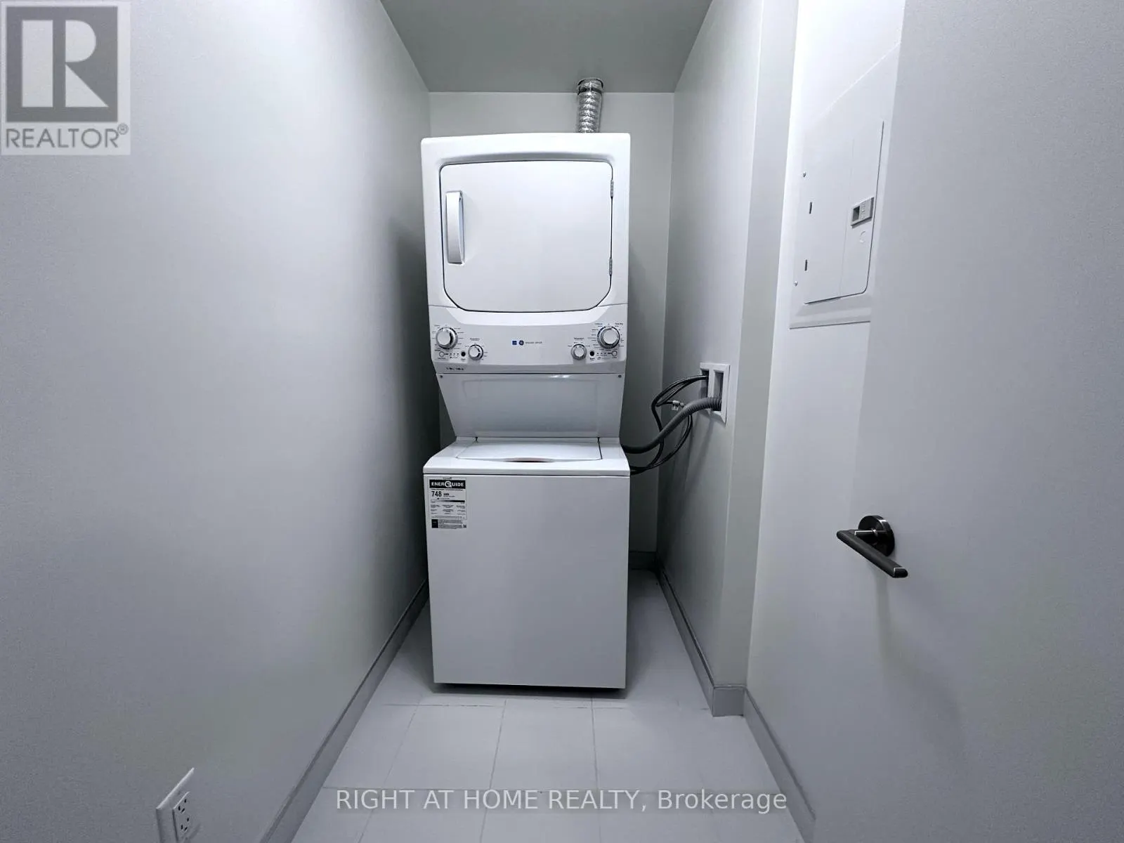 422 - 185 DEERFIELD ROAD