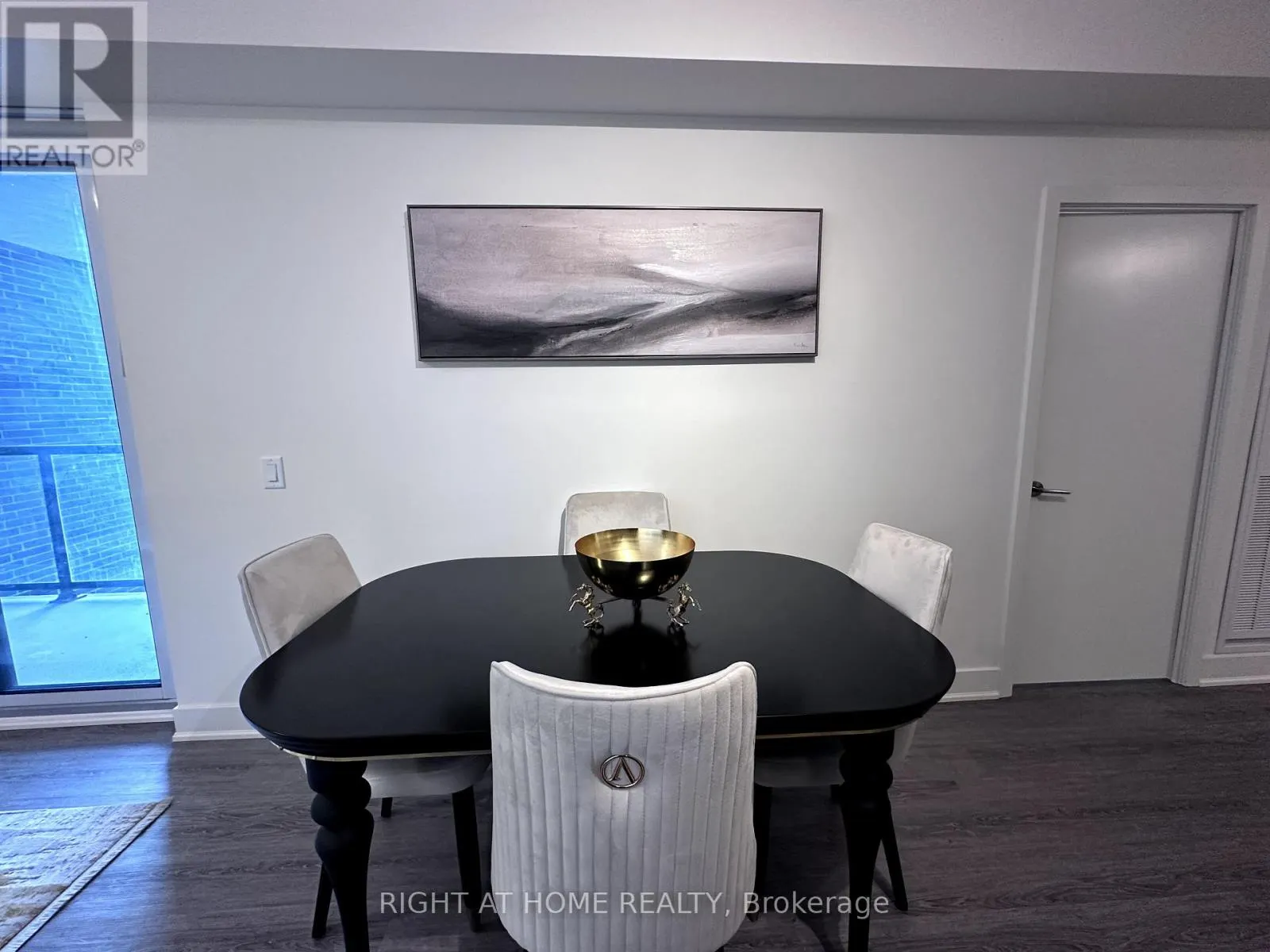 422 - 185 DEERFIELD ROAD