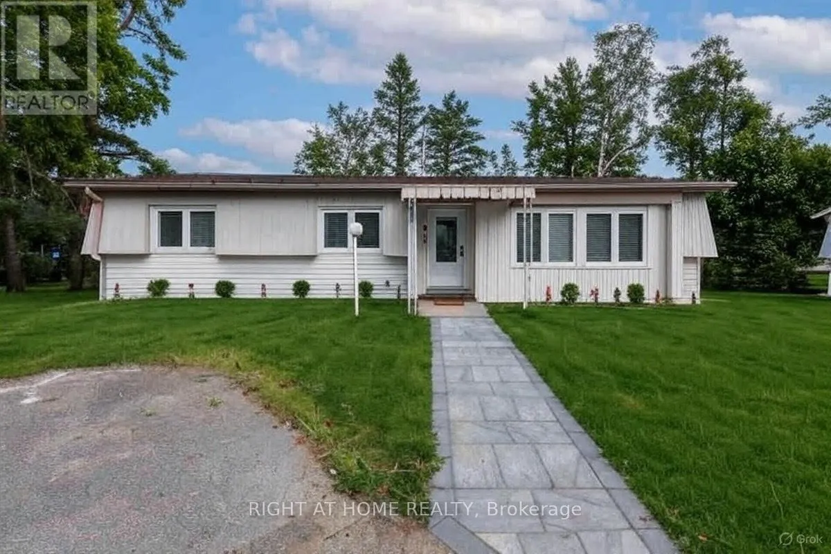 3 MULBERRY COURT