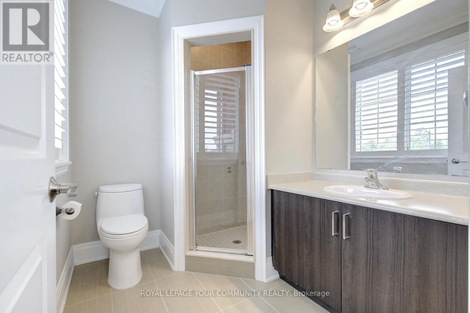 92 HEINTZMAN CRESCENT