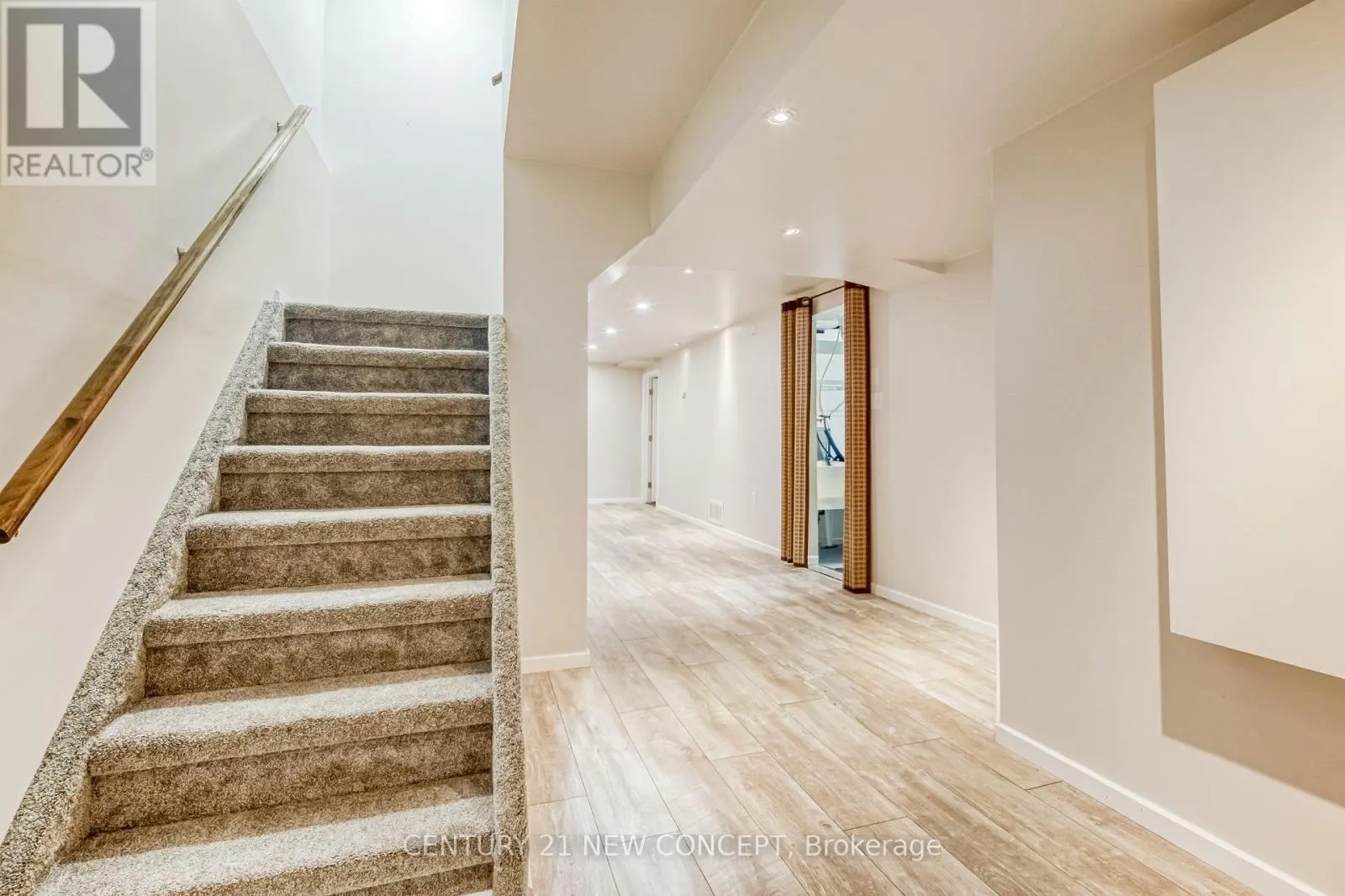 2174 TAGGART CRT