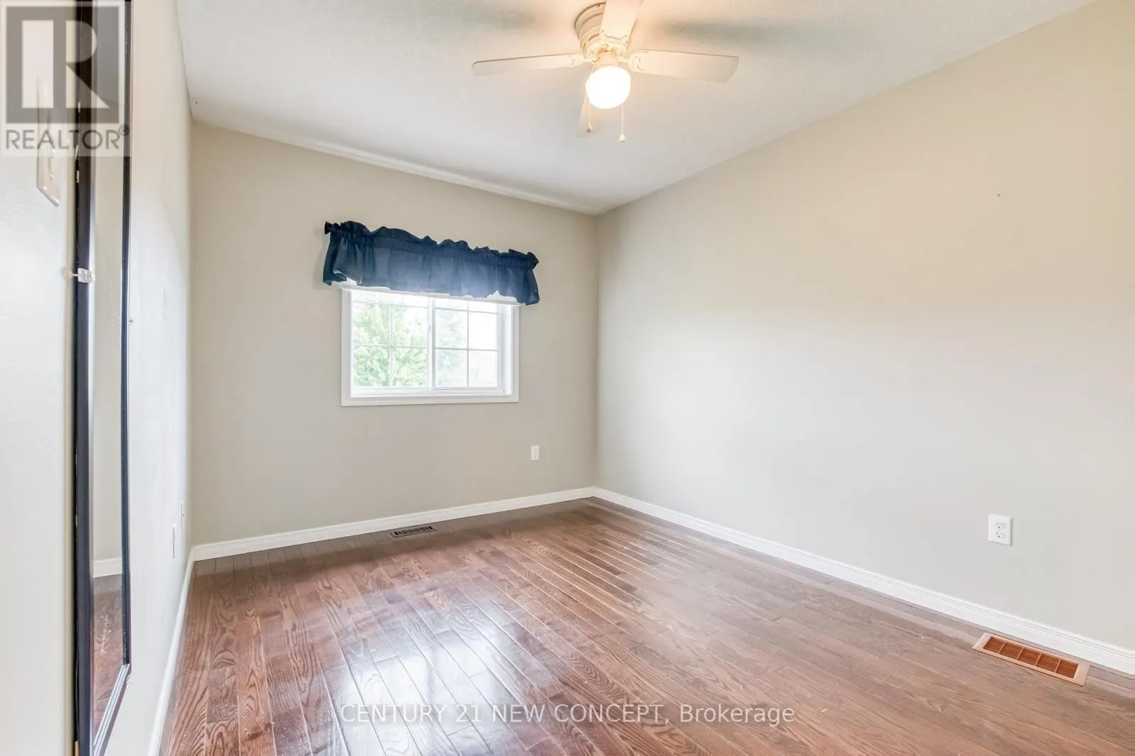 2174 TAGGART CRT