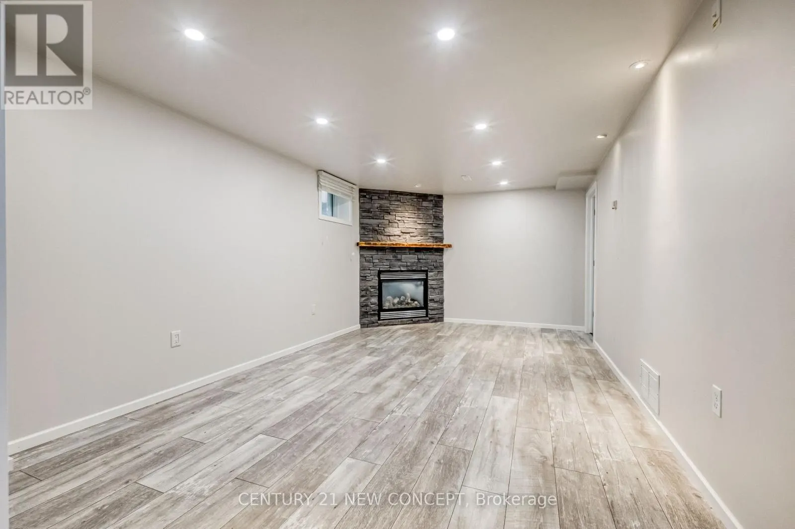 2174 TAGGART CRT