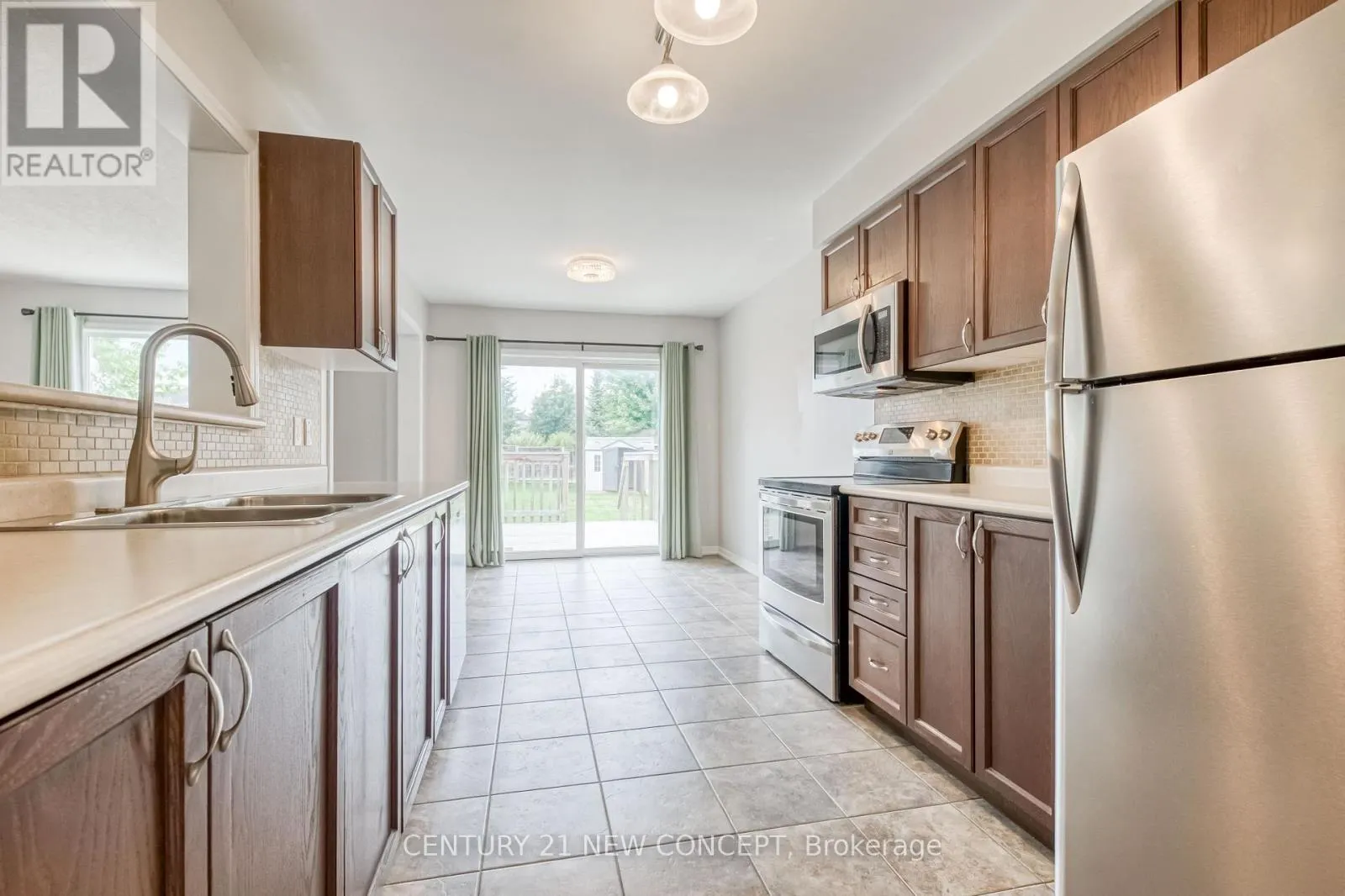2174 TAGGART CRT