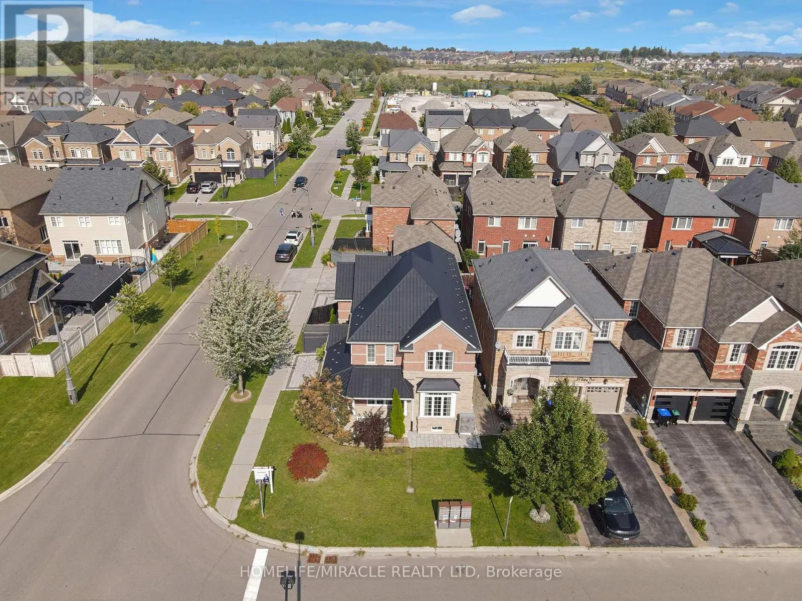 129 VIPOND WAY